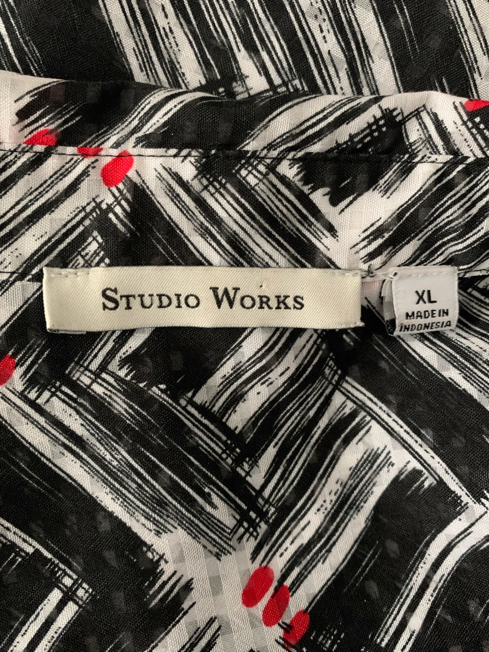 Studio Works Semi-Sheer Buttoned Shirt - Picture 3 of 5